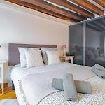 Apt Grands Boulevards 4 Guests